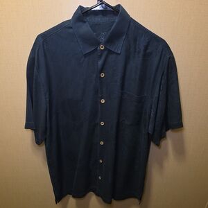 Men's Black Button-Up Shirt